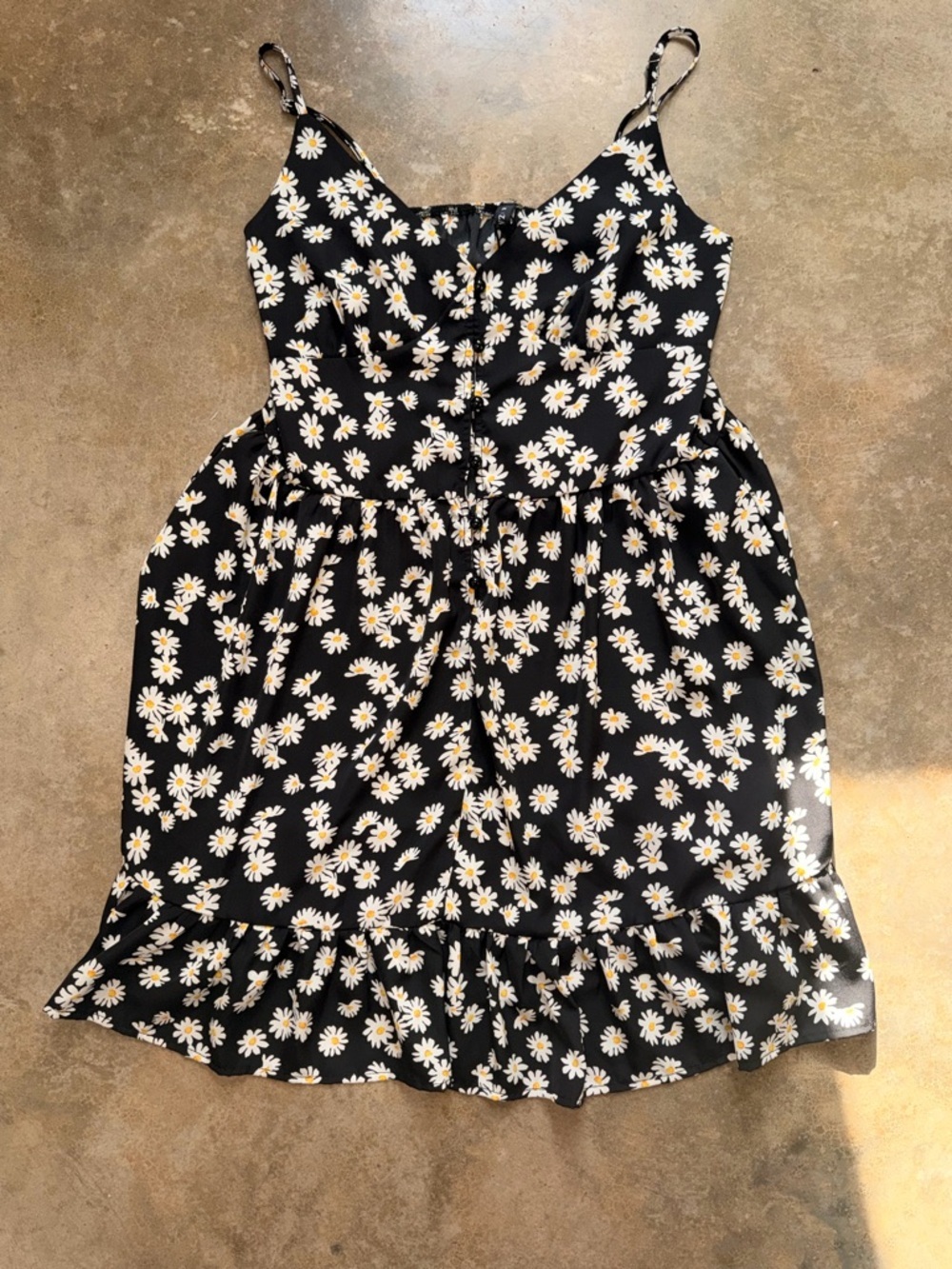 Zaful Black Daisy Floral Mini Dress Ruffle Hem Size 8